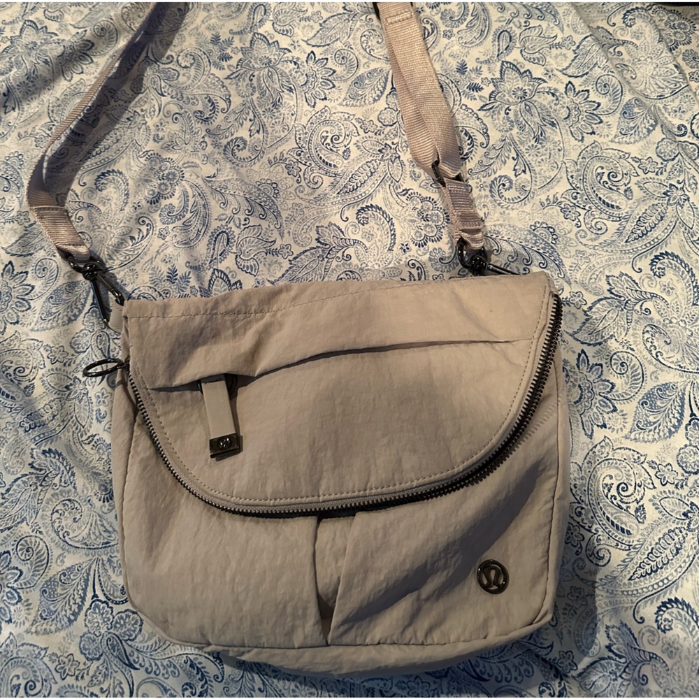 Lululemon all night festival bag